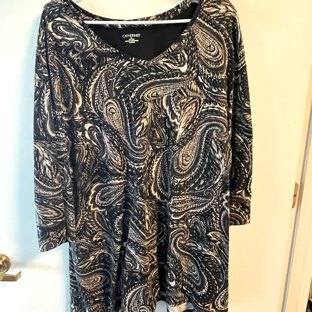 Plus size Catherine’s blouse. 3/4 length sleeves.